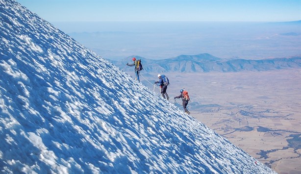 Montañismo extremo: lo que debes saber del Pico de Orizaba