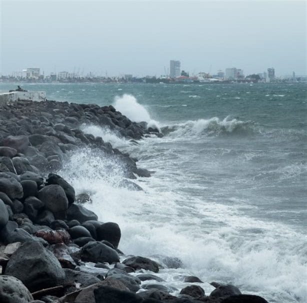 Suspenden clases en todo el estado por el norte en Veracruz