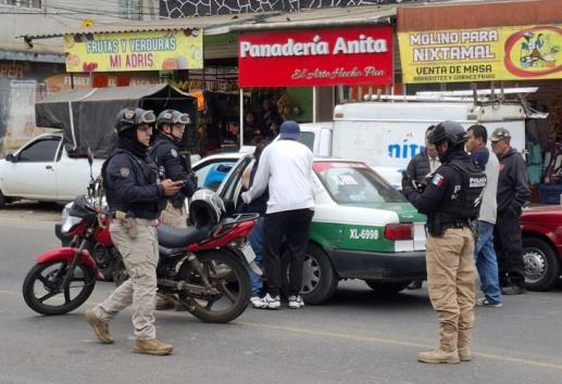 Motociclista arrolla a una mujer en avenida Chedraui Caram de Xalapa