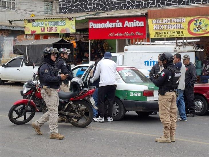 Motociclista arrolla a una mujer en avenida Chedraui Caram de Xalapa