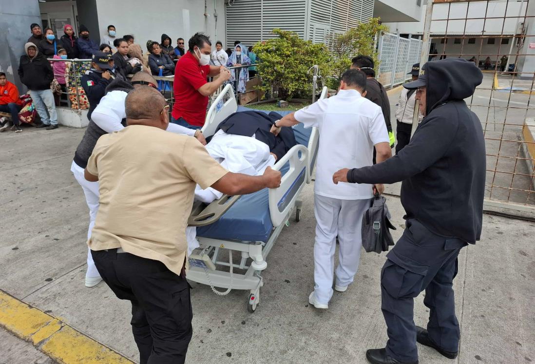 Atropellan a mujer afuera del Hospital Regional de Veracruz