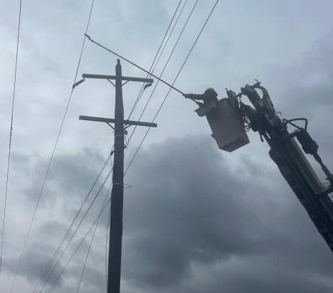 96% de usuarios sin luz tras el norte en Veracruz ya cuentan con energía: CFE