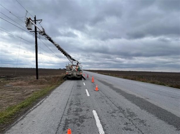 96% de usuarios sin luz tras el norte en Veracruz ya cuentan con energía: CFE