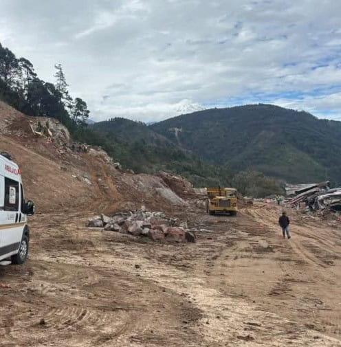 Se acerca liberación de autopista Orizaba- Puebla tras derrumbe en Cumbres de Maltrata