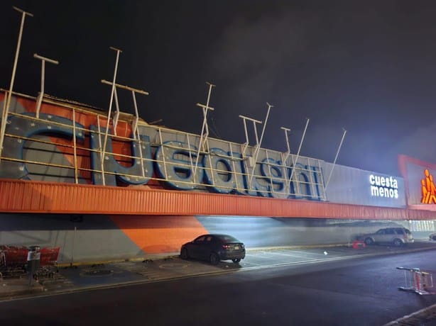 Frente Frío 24: intensas rachas de viento casi destruyen kiosco del parque en Coatzacoalcos | FOTOS