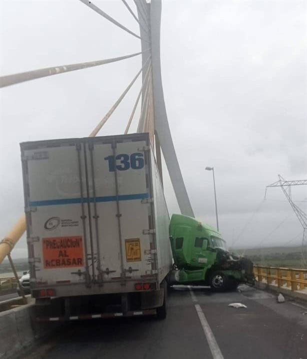 Frente Frío 24: intensas rachas de viento casi destruyen kiosco del parque en Coatzacoalcos | FOTOS