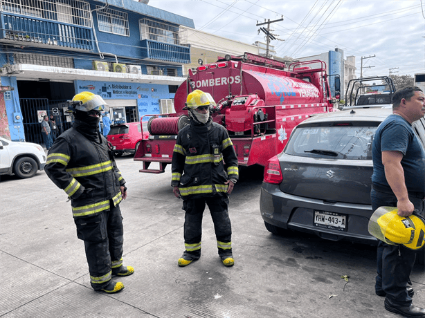 Vecinos del Centro de Veracruz piden apoyo tras incendio por chatarreo irresponsable