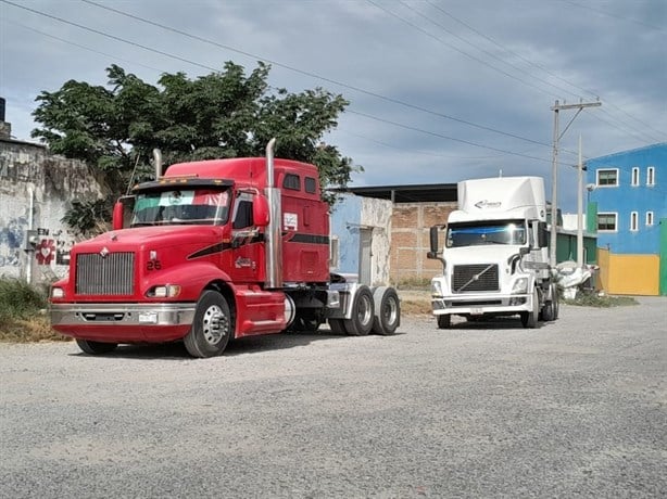 ¿En qué horario pueden circular los tráileres en Veracruz y dónde reportarlos?