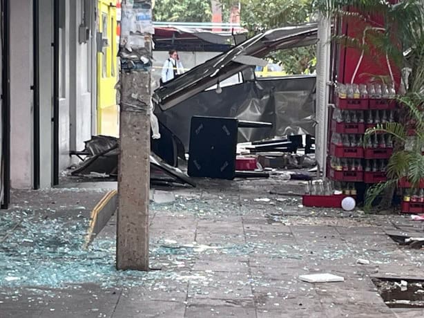 Explosión en Veracruz afecta a 12 departamentos, negocios y 4 casas (+ VIDEO)