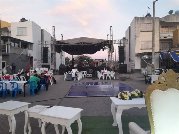 Boda en colonia Albatros del puerto de Veracruz termina en concierto y se vuelve viral