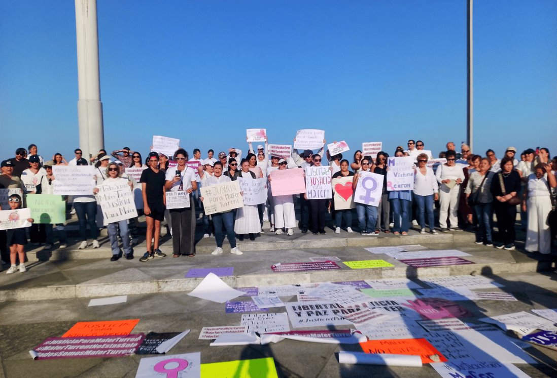 Colectivos feministas exigen liberación de Mafer Turrent, víctima de Violencia Vicaria en Veracruz | VIDEO