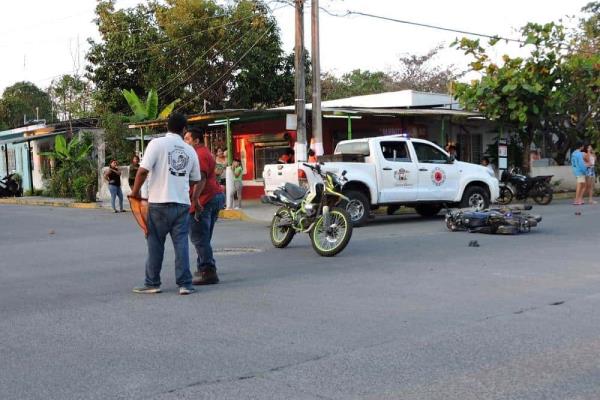 Choque entre dos motocicletas deja dos lesionados en Tierra Blanca