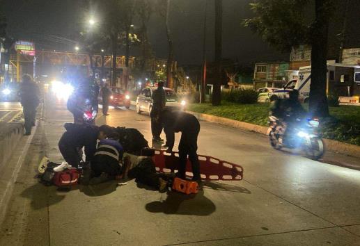 Arrollan a peatón en avenida Lázaro Cárdenas, en Xalapa; se fuga culpable de accidente