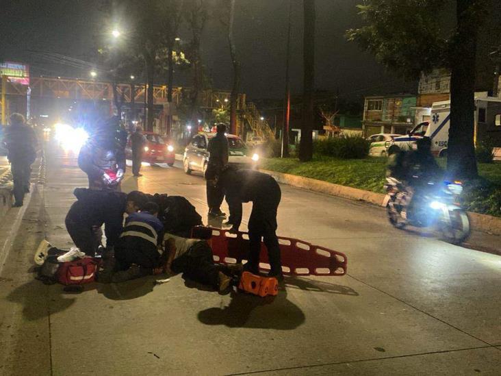 Arrollan a peatón en avenida Lázaro Cárdenas, en Xalapa; se fuga culpable de accidente