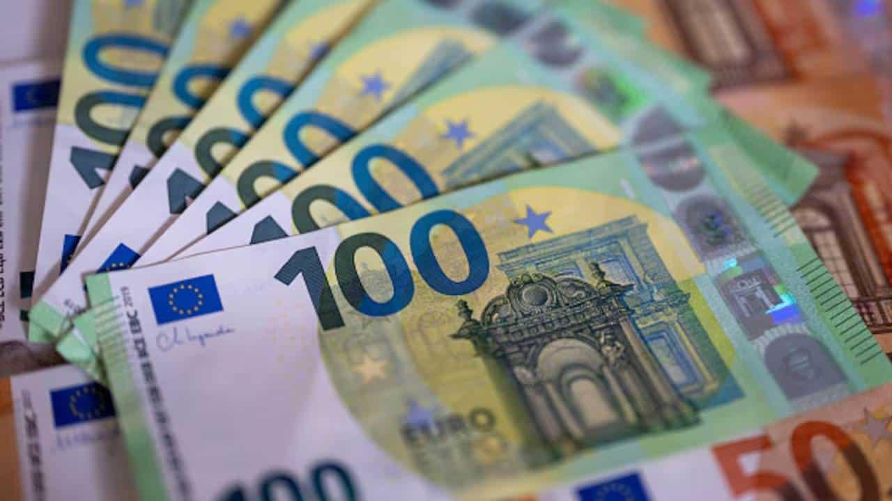 Precio del euro frente al peso mexicano HOY 27 de enero