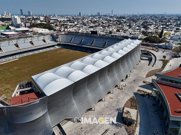 Estadio Luis Pirata en Veracruz: Así avanza la colocación del nuevo techo | VIDEO