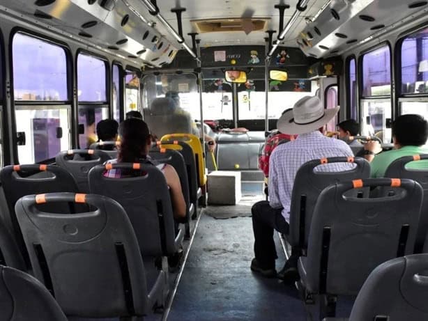 ¿Viajas en camión urbano en Veracruz? Estos son los derechos que tienes como pasajero