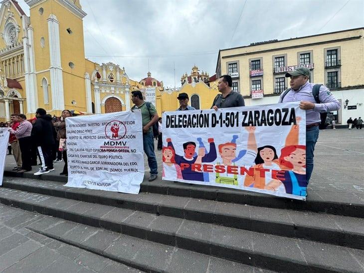 Continúan protestas en Xalapa en respaldo a exdirector de Educación Indígena (+VIDEO)