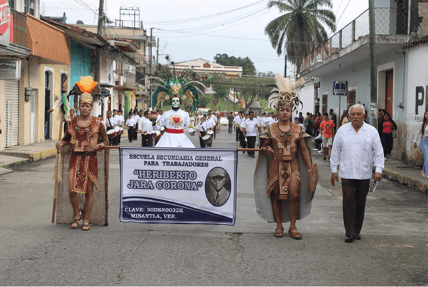 Con desfile, celebran aniversario de Misantla; 461 años de su fundación