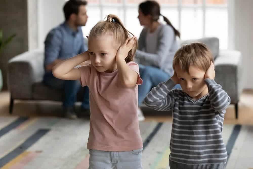 Qué es la violencia vicaria y cómo identificarla