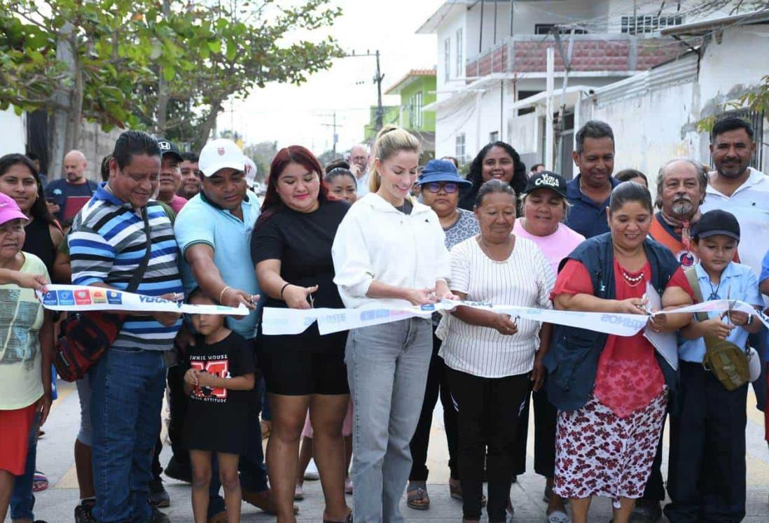 Paty Lobeira inaugura obra de rehabilitación con concreto hidráulico en Los Predios