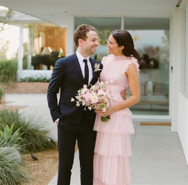 3 bodas en las que las novias no se casaron con el tradicional vestido blanco