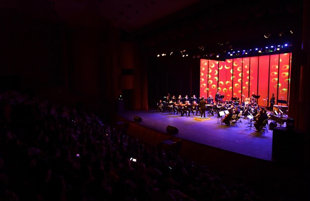 Reviven los más grandes éxitos en el concierto Cultura Pop en Xalapa