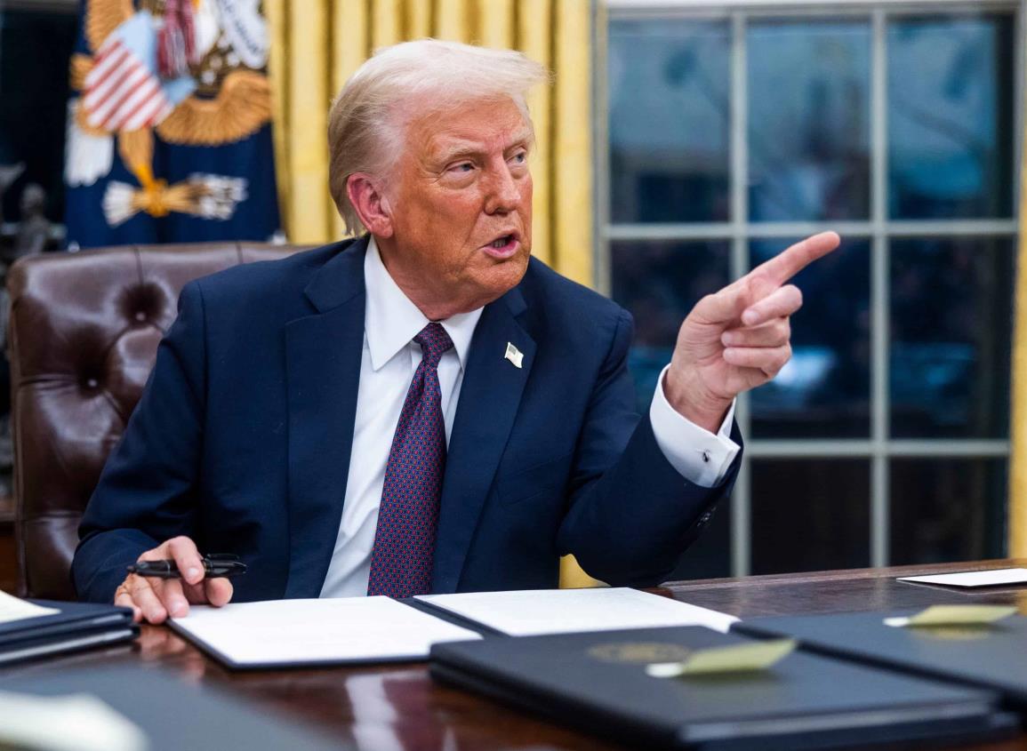 Donald Trump reafirma amenaza de aplicar aranceles a petróleo y productos de México y Canadá