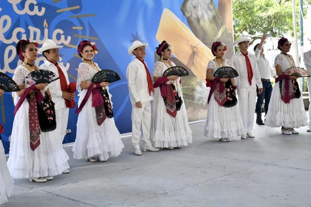 Ya inició el Festival Vive la Candelaria en Xalapa, ¡tamales, son jarocho y más! (+VIDEO)