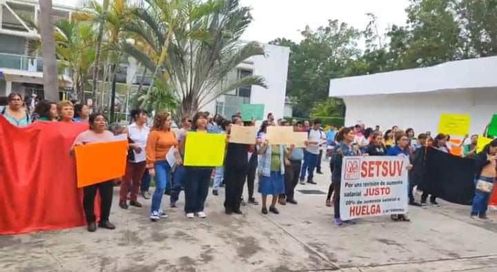 Preparados para huelga trabajadores del Setsuv en norte de Veracruz