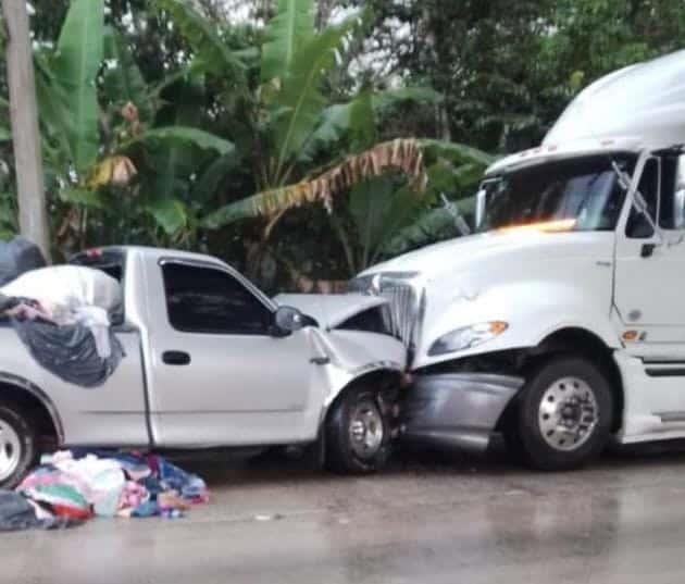 Impactante choque en la carretera Las Trancas-Coatepec deja dos heridos