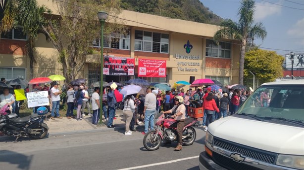 Integrantes del SETSUV se manifiestan en Orizaba (+Video)