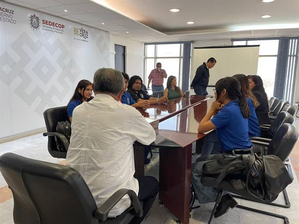 Alumnos del CETMAR Veracruz galardonados en Dubái podrían colaborar con gobierno estatal