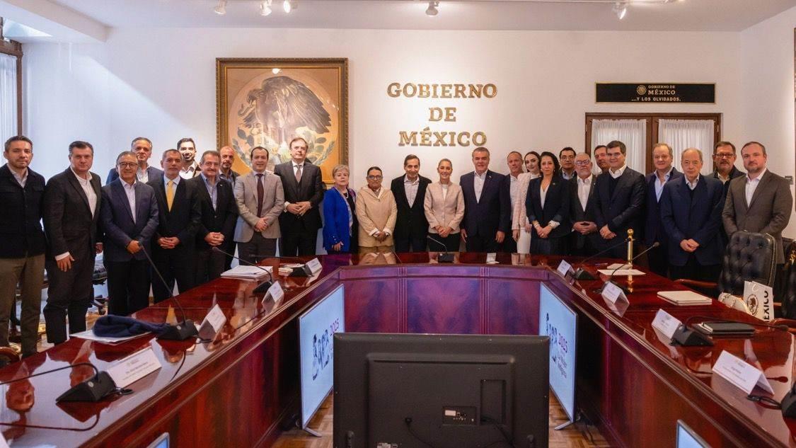 Claudia Sheinbaum se reúne con integrantes del Consejo Coordinador Empresarial para revisión del Plan México