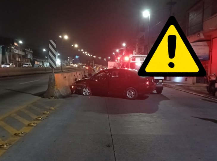 Adulto mayor sufre accidente automovilístico en avenida Lázaro Cárdenas de Xalapa