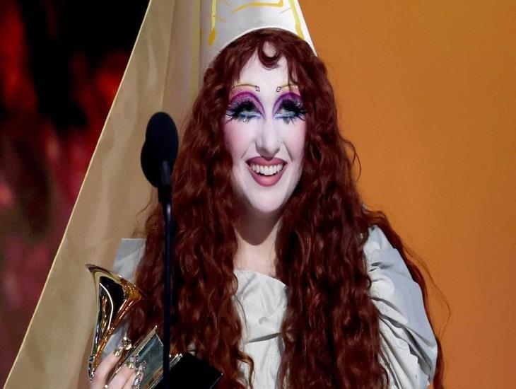 Chapell Roan hace llamado a disqueras al recibir Grammy a Mejor Artista Nuevo