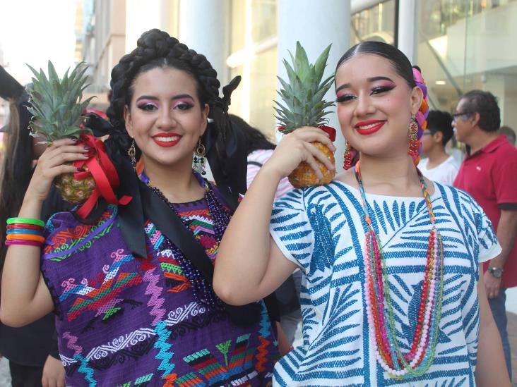 Ballet Folklórico Alma Jarocha efectúan calenda en honor a San Sebastián