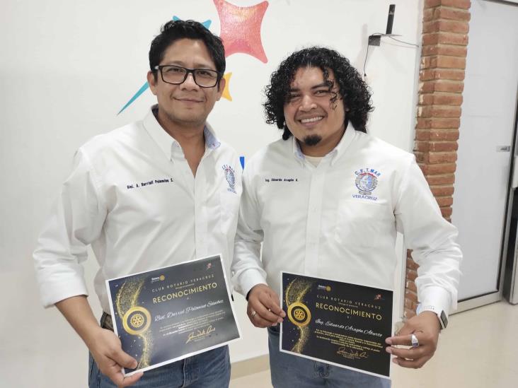 Club Rotario Veracruz entregó distinción a estudiantes del CETMAR 7