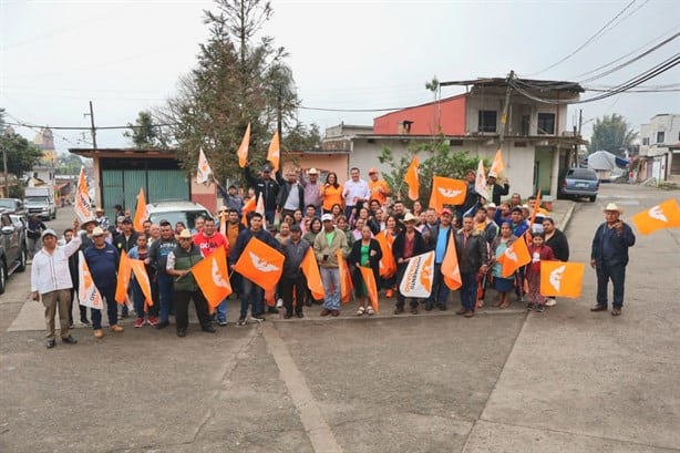 Israel El Cali Solano inicia precampaña con apoyo ciudadano en Atzacan