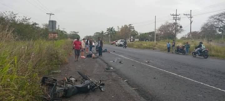 Camioneta choca contra motocliclista en el tramo Paso del Toro- Alvarado
