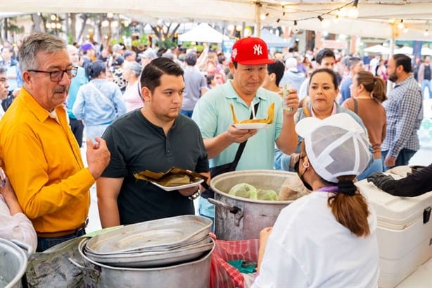 Un rotundo éxito el Festival del Tamal 2025 en el Zócalo de Veracruz