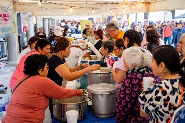 Un rotundo éxito el Festival del Tamal 2025 en el Zócalo de Veracruz