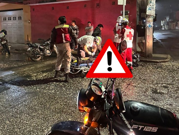 ¡Perdió el control! joven sufre accidente de moto en Fortín