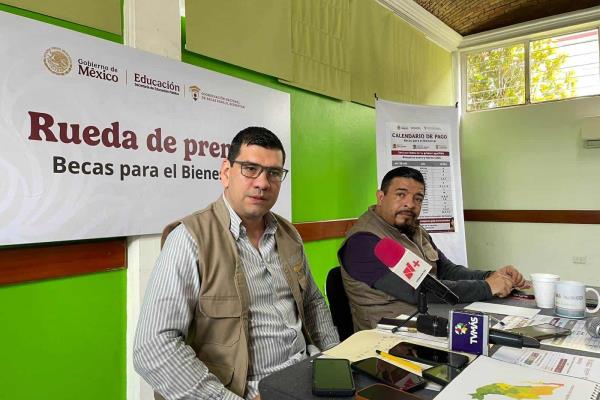 El 17 de febrero, entrega de tarjetas para Becas de Rita Cetina en Veracruz