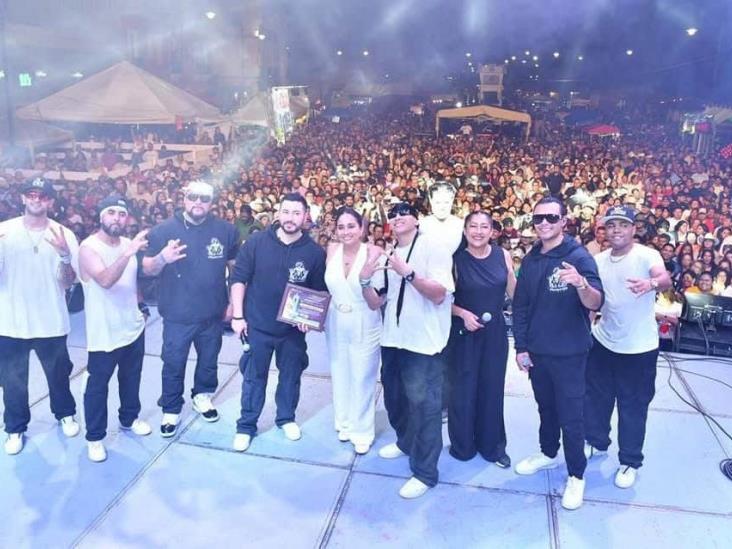 Se presenta Kumbia Kings en las fiestas de La Candelaria en Tlacotalpan