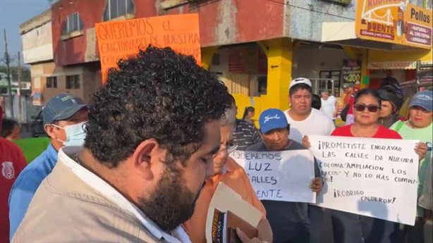 Vecinos de Martínez de la Torre exigen servicios tras años de abandono