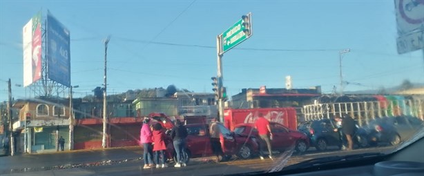 Carambola en Banderilla: cinco vehículos chocan en cadena