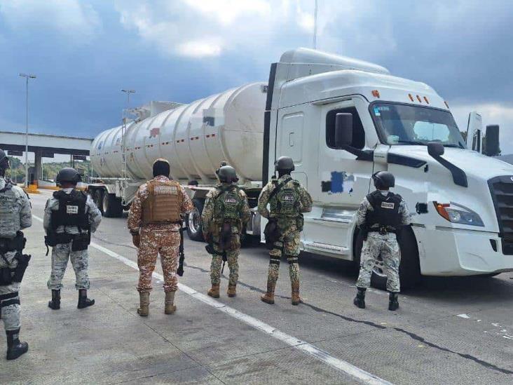 Aseguran en norte de Veracruz unidades con hidrocarburo de procedencia ilegal