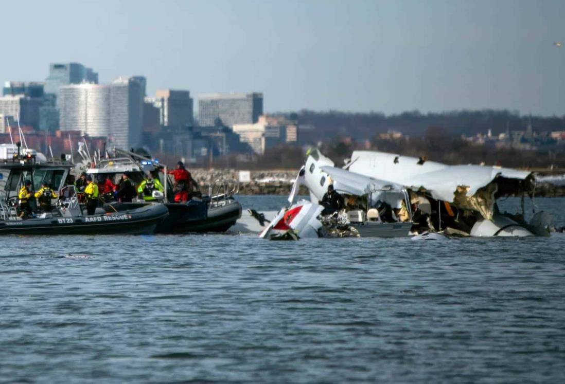 Tras 8 días, recuperan los 67 cuerpos de los muertos en el accidente aéreo en Washington