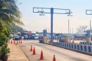 Familiares de desaparecidos bloquean carril de la caseta de La Antigua, Veracruz